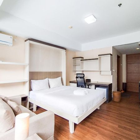 Simply And Comfy Studio Room Apartment Beverly Dago By Travelio Bandung Dış mekan fotoğraf