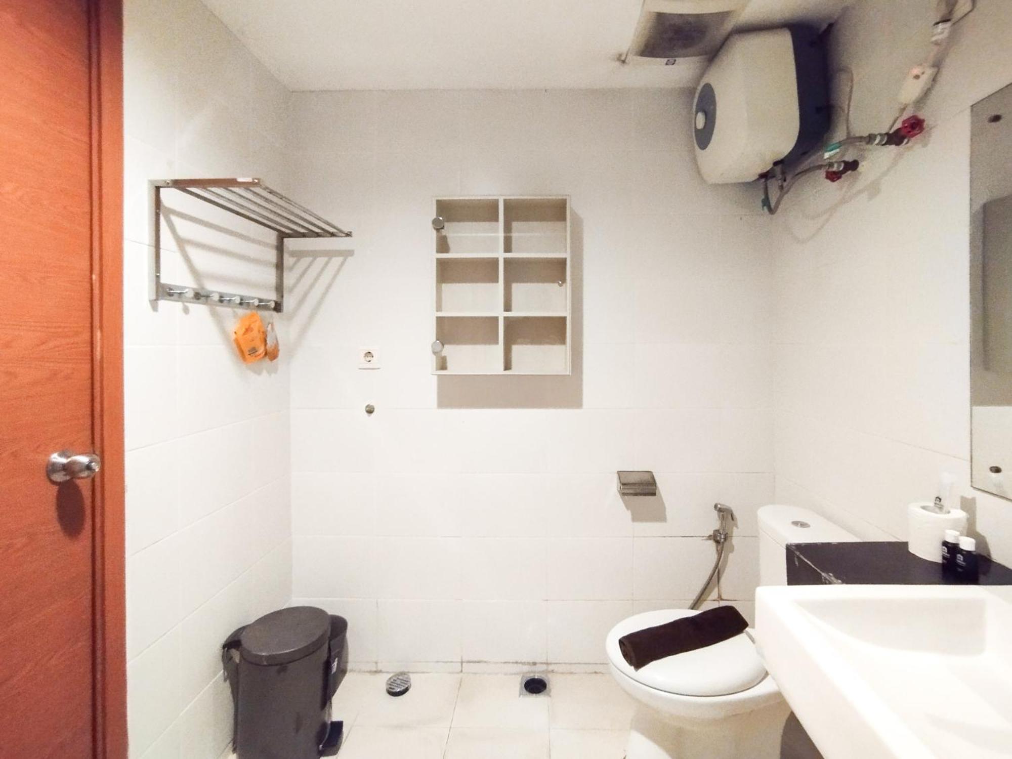 Simply And Comfy Studio Room Apartment Beverly Dago By Travelio Bandung Dış mekan fotoğraf