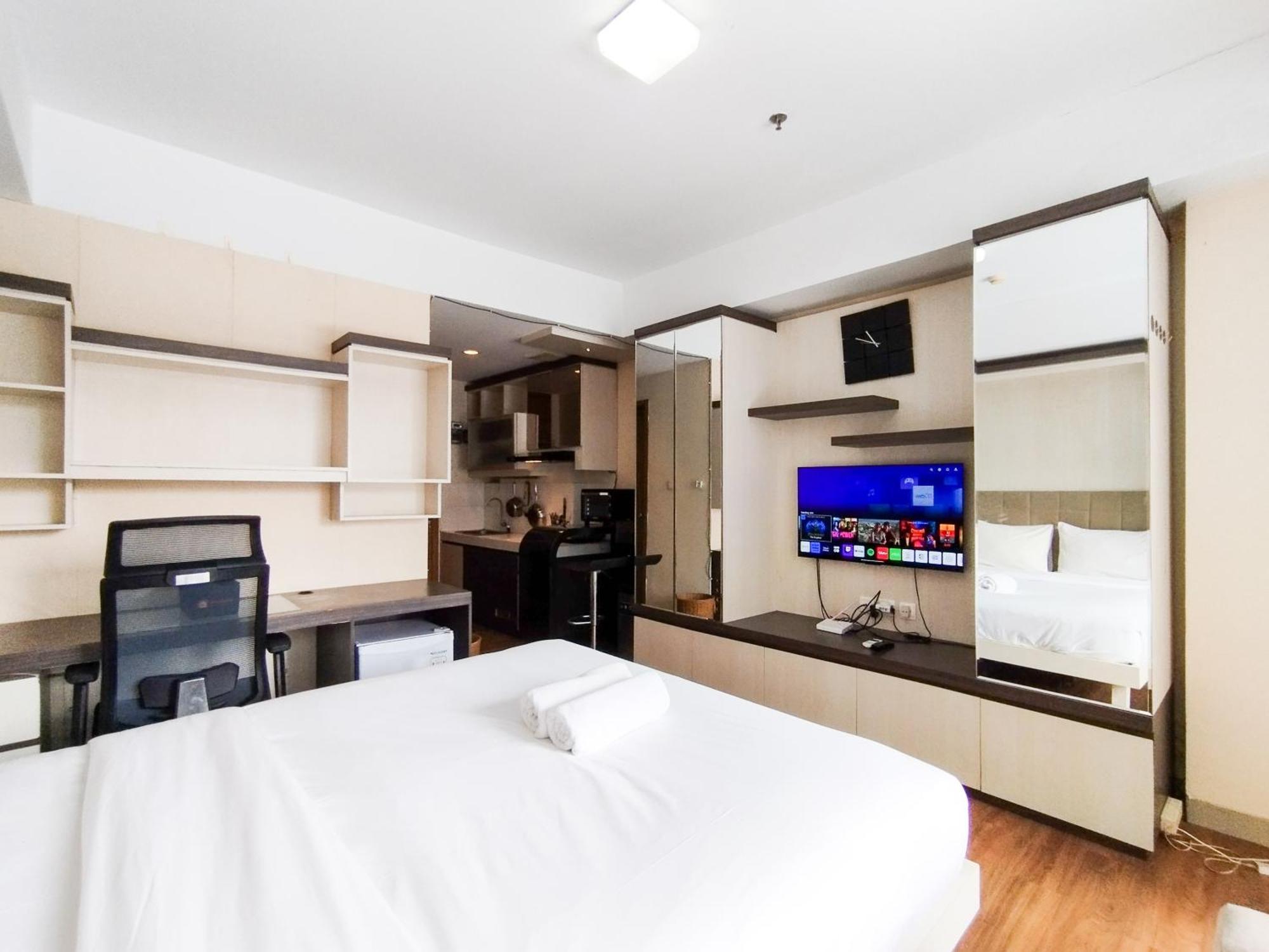 Simply And Comfy Studio Room Apartment Beverly Dago By Travelio Bandung Dış mekan fotoğraf